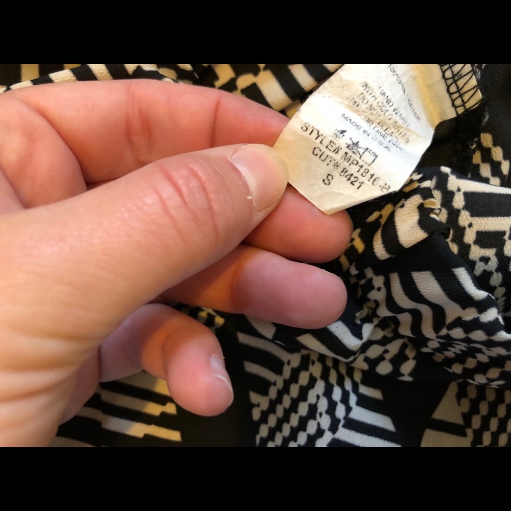 Pattern Shorts - Picture 3 of 3